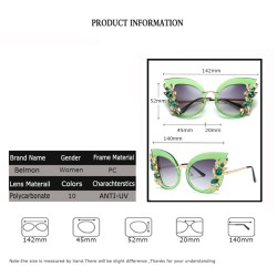 Fashionable cat eye sunglasses - decorative leaves / crystalsSunglasses