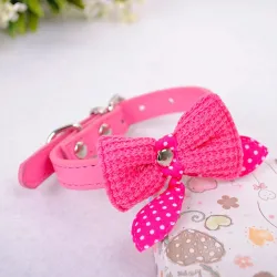 Collier en cuir avec nœud papillon tricoté - pour chiens / chats