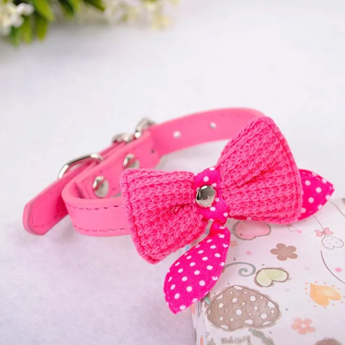 Collier en cuir avec nœud papillon tricoté - pour chiens / chats