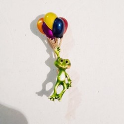 Green frog with colorful balloons - brooch
