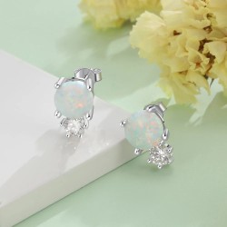 Elegant stud earrings - with round opal / crystalEarrings